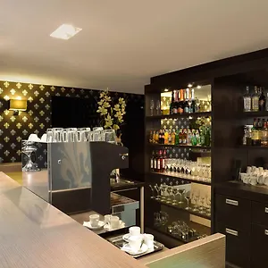 Hotel La Prima Fashion, Budapeste
