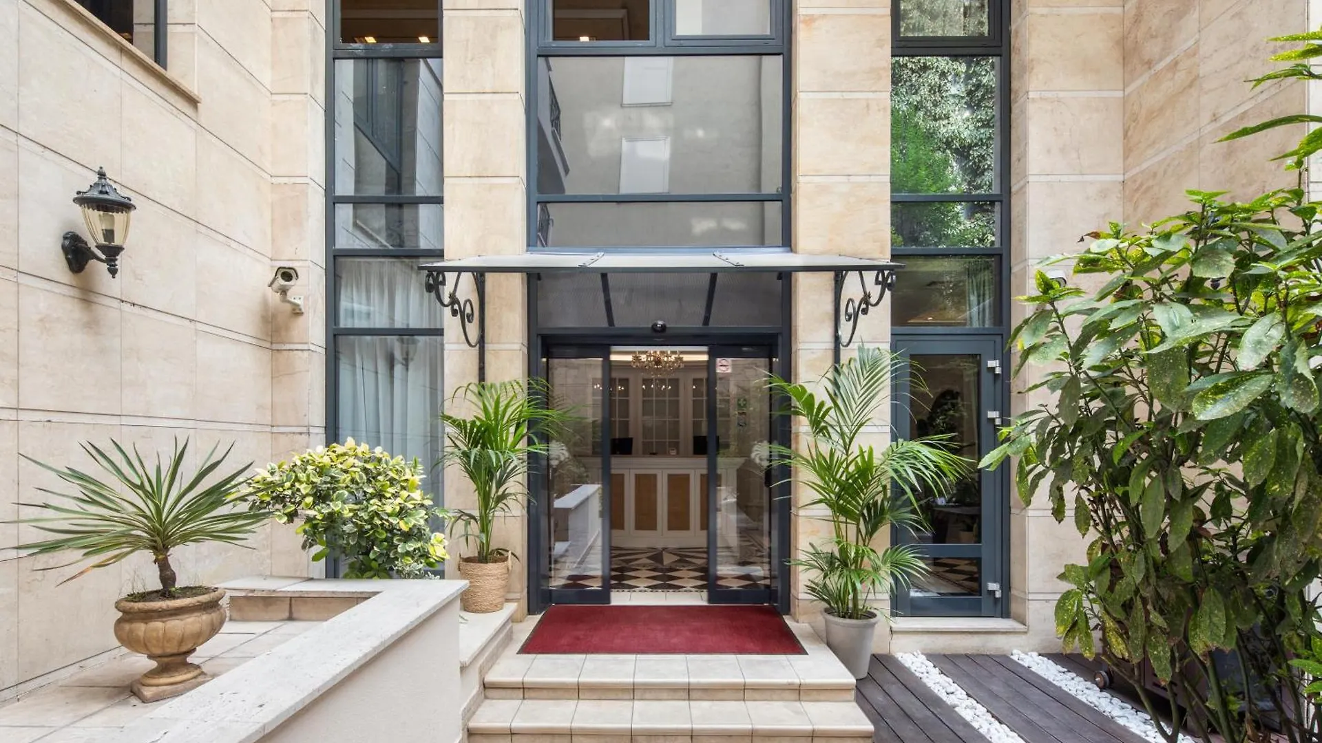 Queen'S Court Hotel & Residence Budapest